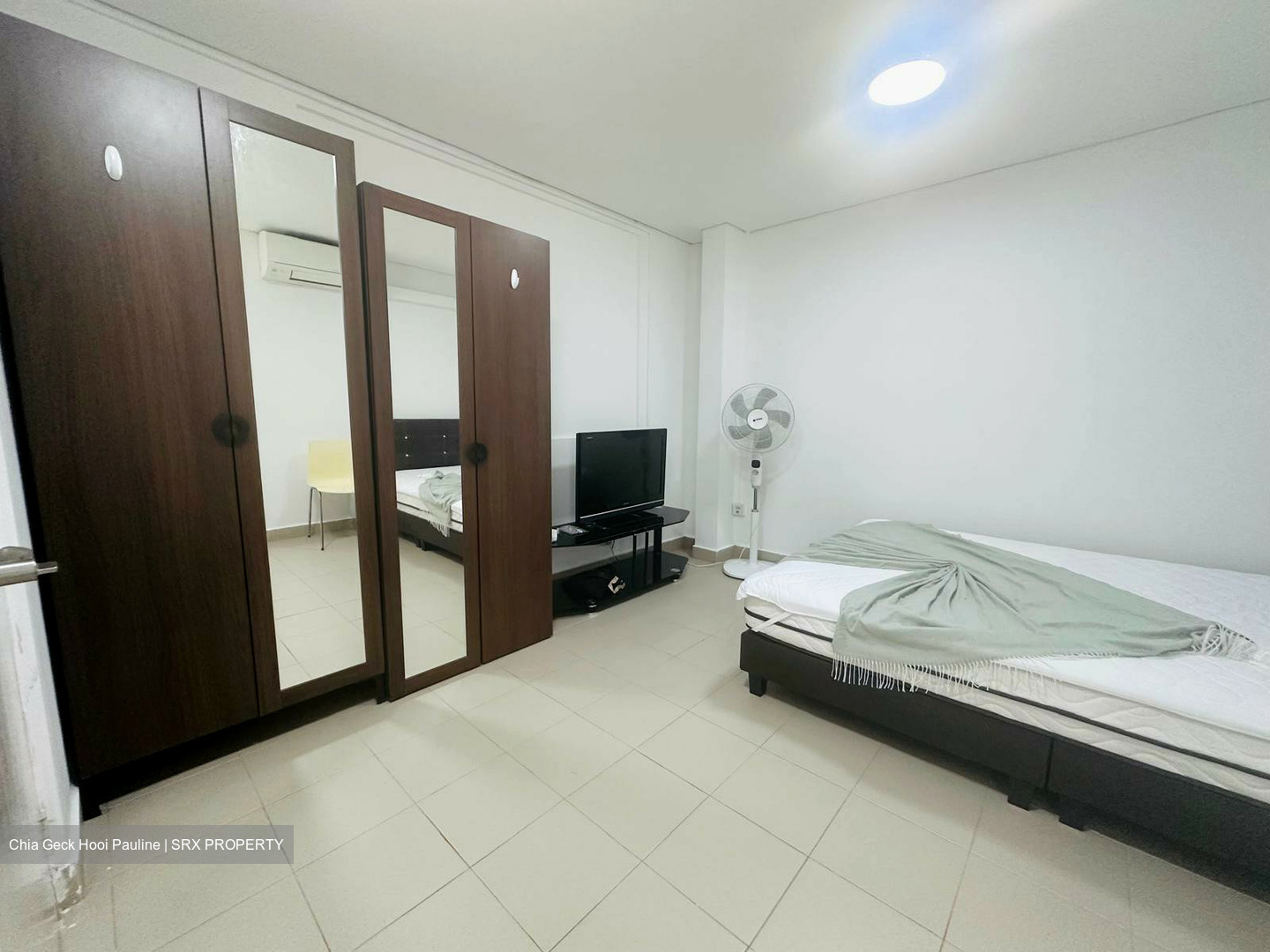 Changi Road (D14), Shop House #474311461